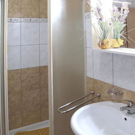 Haus Adria 171s